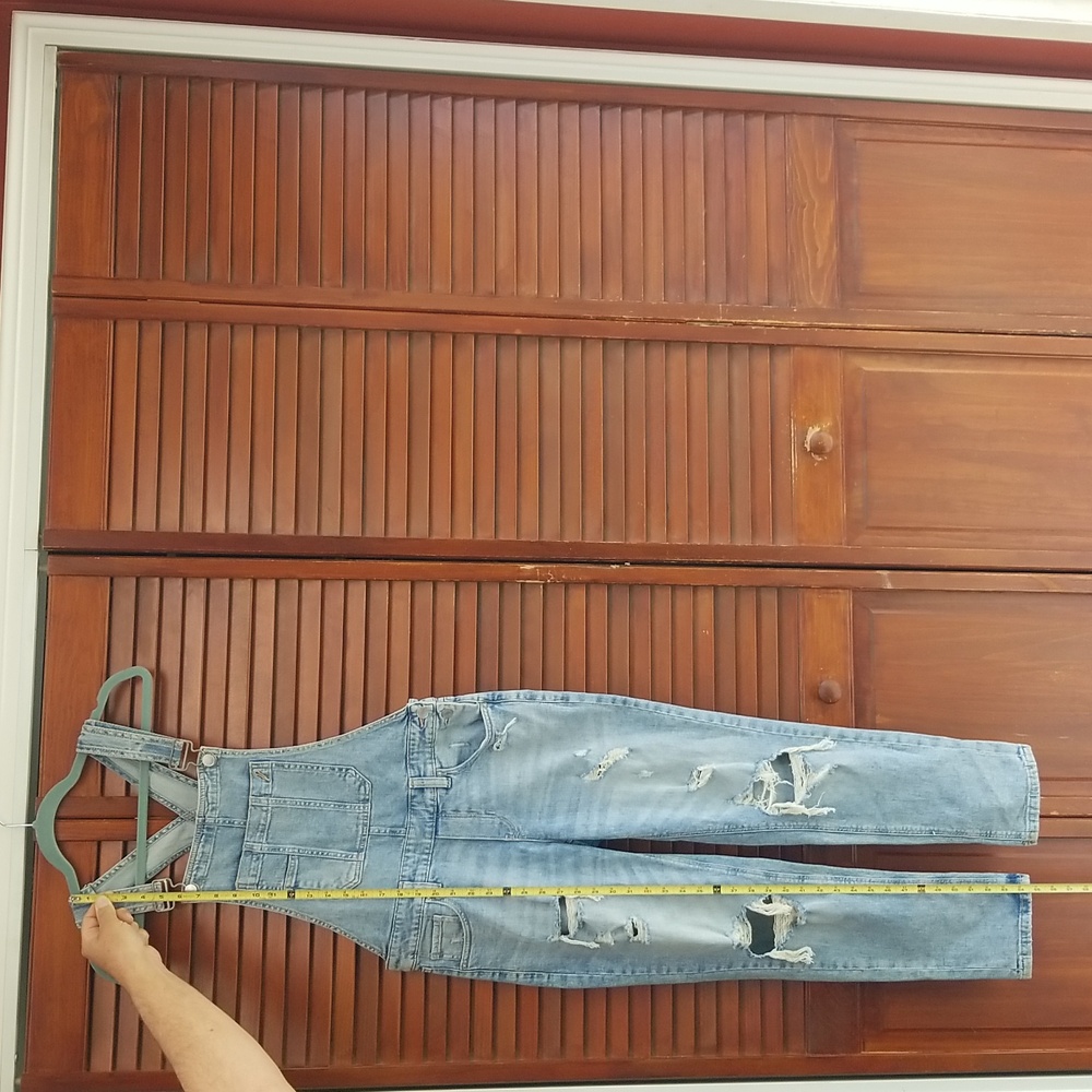 🥳 Host Pick 🥳Garage Lightwash Denim Distressed Bib Overalls - Picture 12 of 12